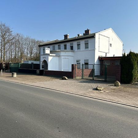 Monteurzimmer Вилхелмсхафен Екстериор снимка