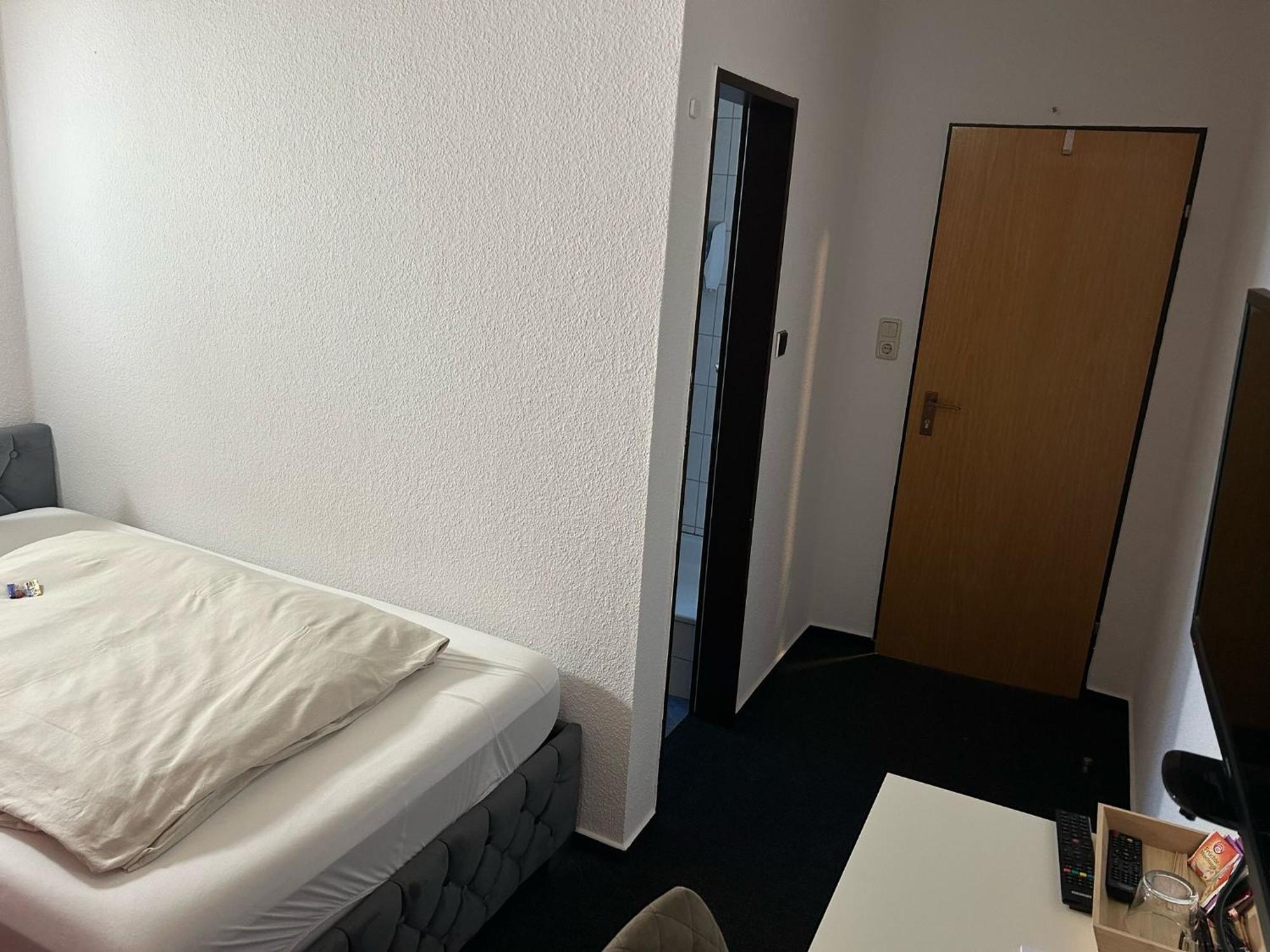 Monteurzimmer Вилхелмсхафен Екстериор снимка